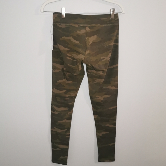 NWT GARAGE Khaki Camo Leggings Size Medium - Picture 5 of 5